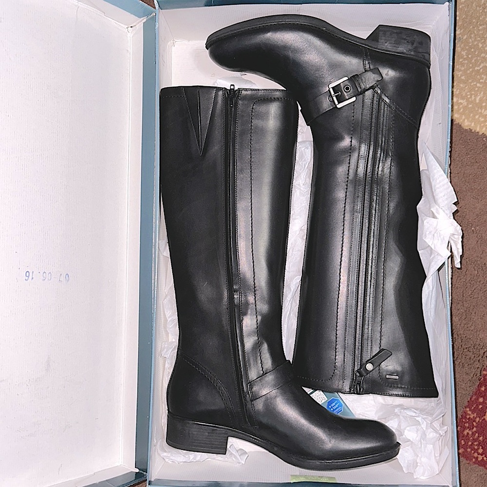 ❌SOLD❌ Geox knee high boots